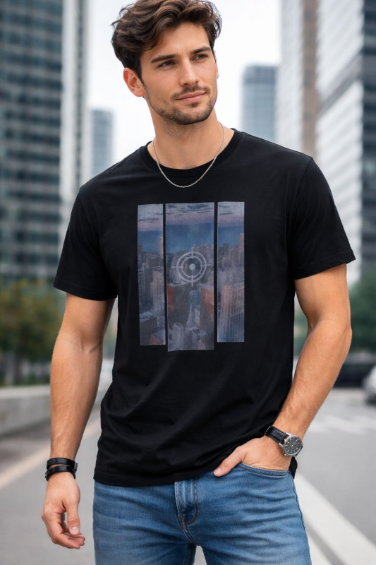 hunter mans black t-shirt